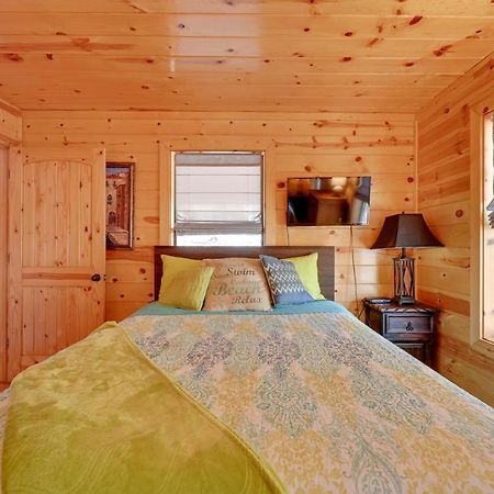 Broken Bow Cabin With Hot Tub And Fire Pit, Near Lake! Exterior photo