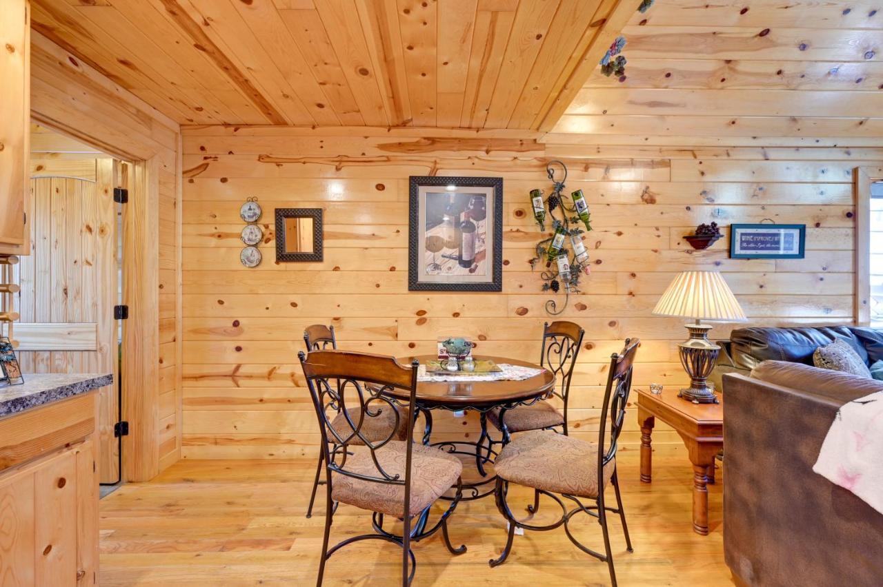 Broken Bow Cabin With Hot Tub And Fire Pit, Near Lake! Exterior photo